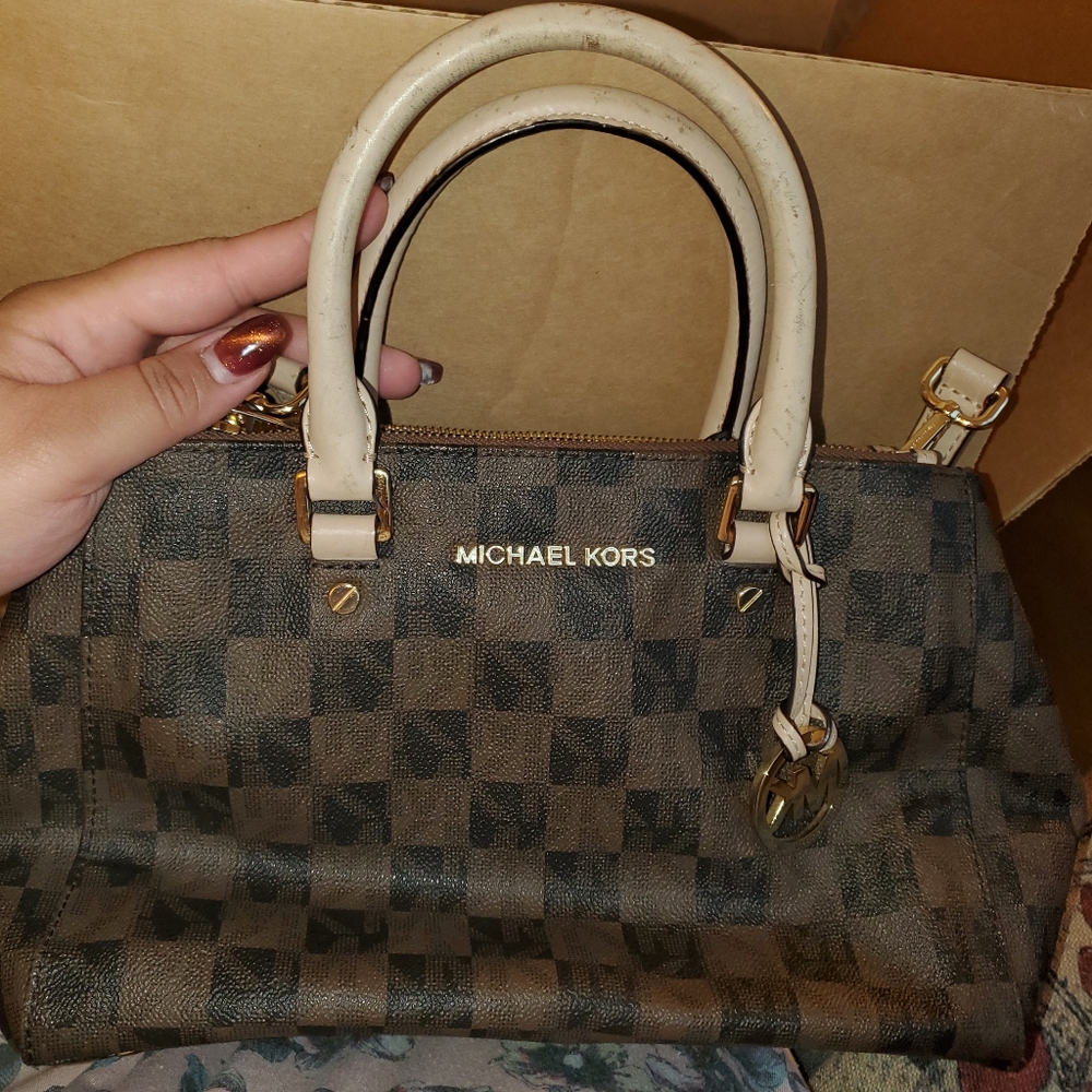 😊 Brown MK Crossbody 😊